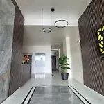 Comfortable Two-bedroom Near The Center