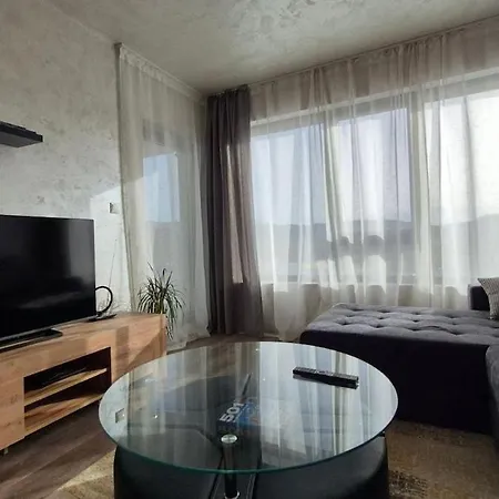 Appartamento Comfortable Two-bedroom Near The Center *